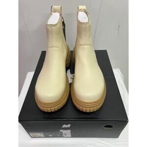 Sorel Women's Boots NEW in Box Size 7 ONA AVE CHELSEA Honey White Waterproof
